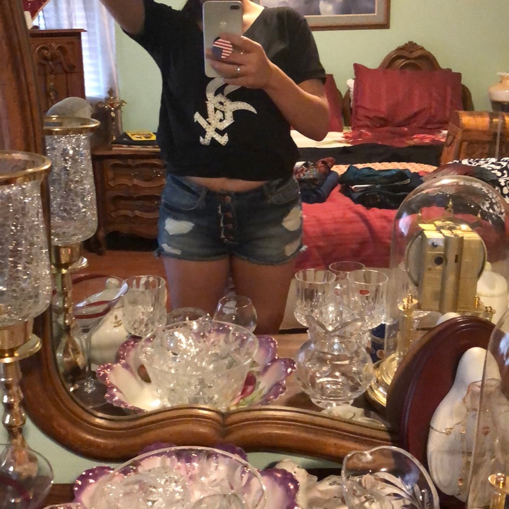 A pair of Forever 21 destressed shorts - Picture 2 of 8